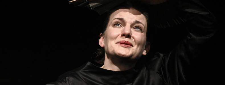 Hosszú virágzás – Merj kimenni a szakadó esőbe